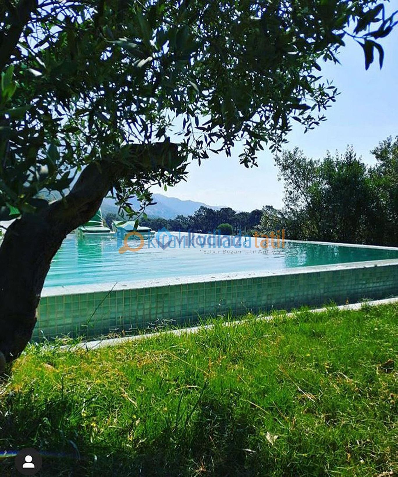 Muğla Akyaka�da Sonsuzluk Havuzu Manzaralı 10 Kişilik Villa Kiralık