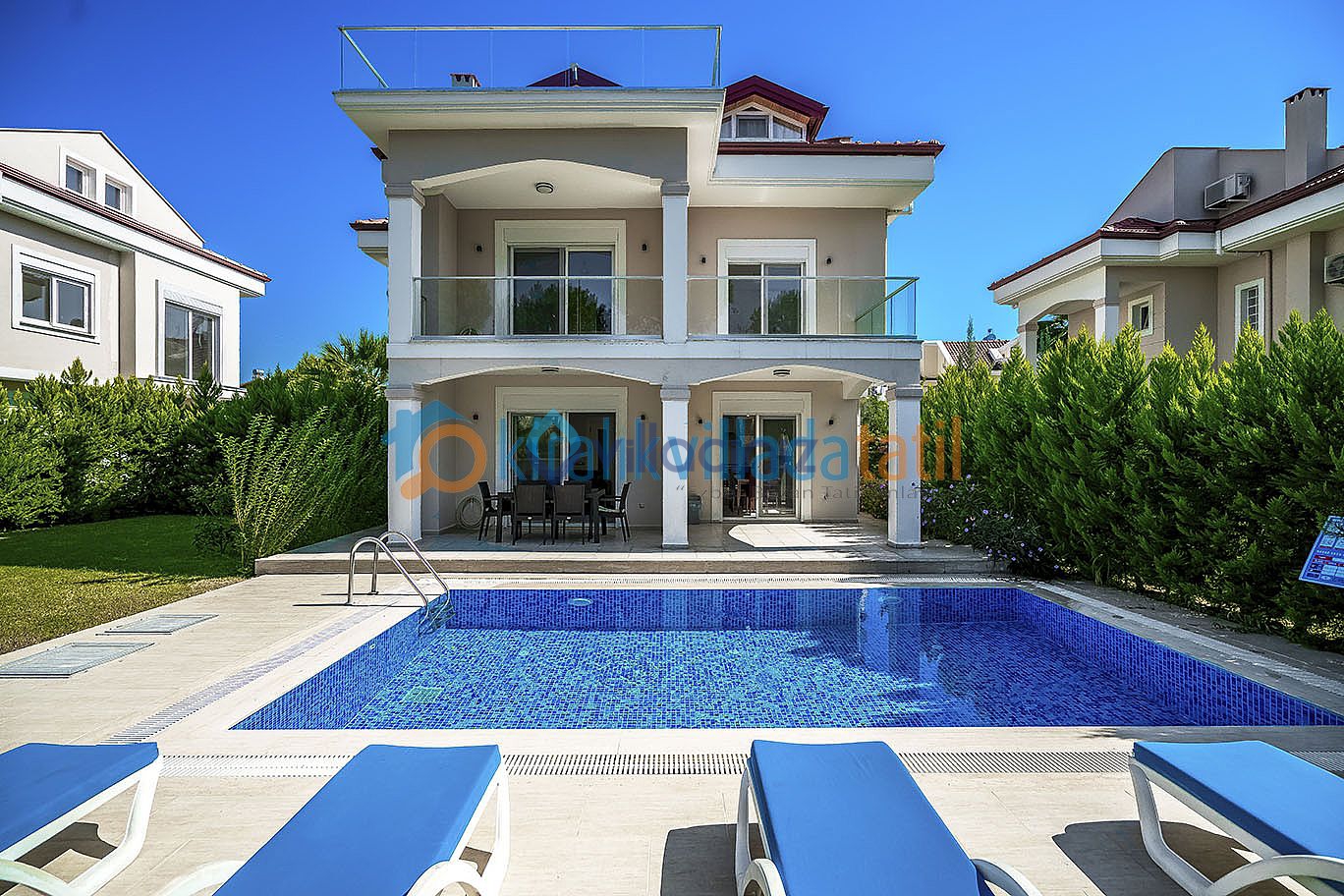 fethiye calis plaji mevkiinde doga icerisinde kiralik villa kiralik villada tatil