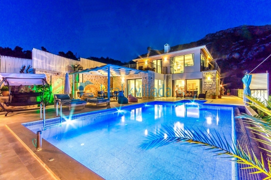 İslamlar Köyünde 4 Kişilik Lüks Villa